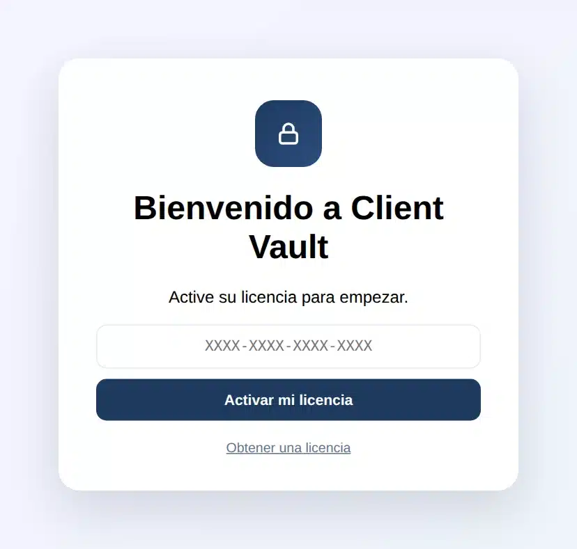 Pantalla «Bienvenido a Client Vault» que aparece nada más activar, con el campo de la clave de licencia y el botón Activar mi licencia