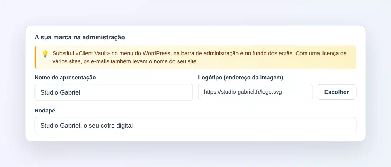 Configurações do Client Vault, aba Aparência: cartão “A sua marca na administração” com o nome exibido Studio Gabriel, o endereço do logo e o texto do rodapé