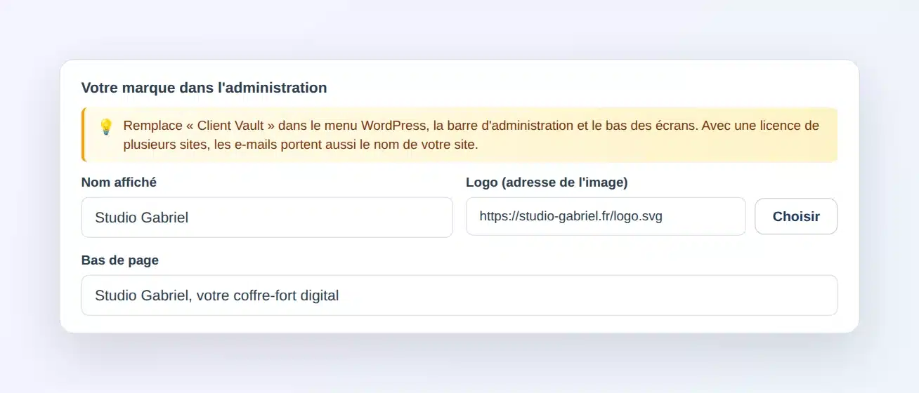 Réglages Client Vault, onglet Apparence : carte « Votre marque dans l’administration » avec le nom affiché Studio Gabriel, l’adresse du logo et le texte du bas de page