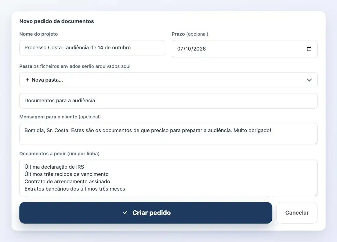 Pedido de documentos no Client Vault: nome do processo, prazo, pasta de arquivo, mensagem ao cliente e lista de documentos