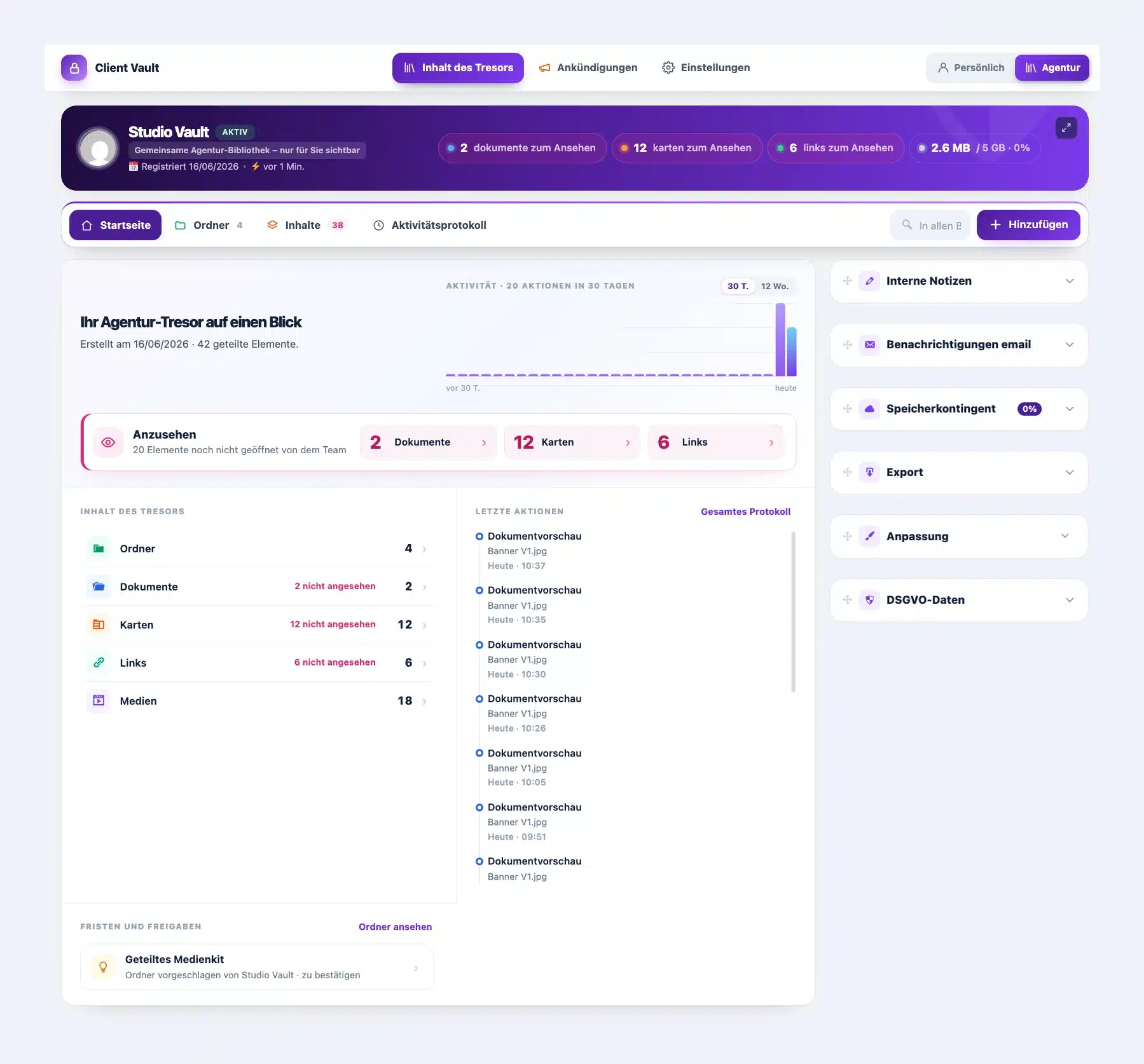 Agentur-Tresor von Client Vault 20.37 im violetten Agenturmodus: Kopfbereich Studio Vault, Startseite „Ihr Agentur-Tresor auf einen Blick“, vom Team anzusehende Elemente, Inhalt des Tresors und letzte Aktionen