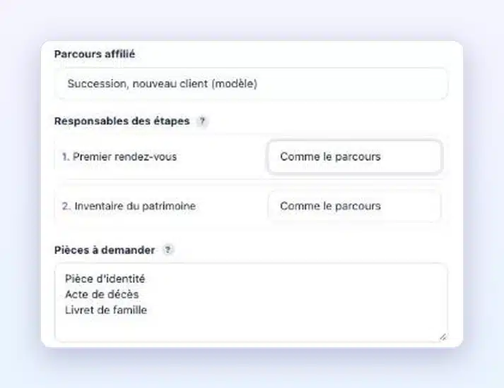 Modèle de dossier du mode Équipe dans Client Vault 20.43 avec le champ Parcours affilié qui propose un parcours modèle, les responsables des étapes et les pièces à demander